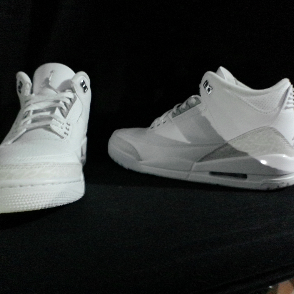 Jordan Athletic Shoes in White and Gray